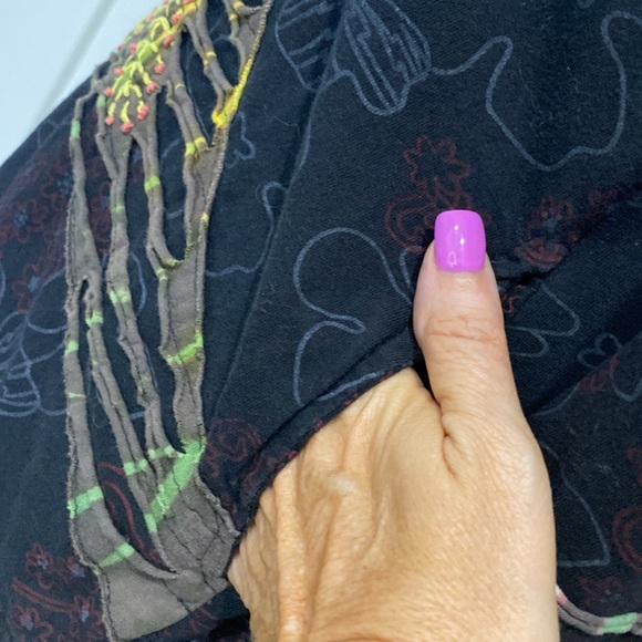 Rising International Patchwork Distressed Lightweight Hoodie Jacket | SZ Large - Picture 9 of 10